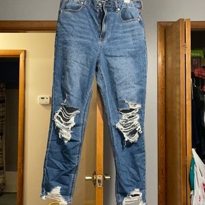 American eagle “Mom Jeans”